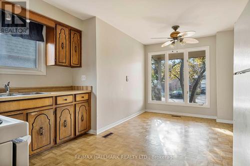 101 Bushmills Square, Toronto, ON - Indoor Photo Showing Kitchen