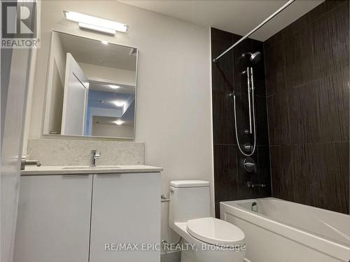 2308 - 28 Freeland Street, Toronto, ON - Indoor Photo Showing Bathroom