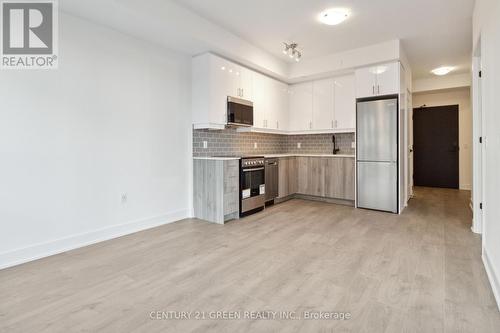 535 - 2343 Khalsa Gate, Oakville, ON - Indoor Photo Showing Kitchen