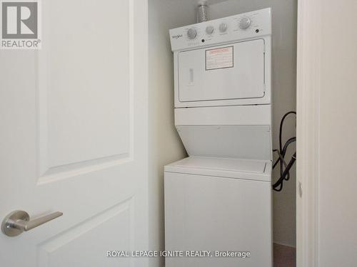 Ph208 - 349 Rathburn Road W, Mississauga, ON - Indoor Photo Showing Laundry Room