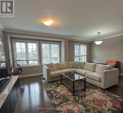 214 - 214 Ellen Davidson Drive, Oakville, ON - Indoor Photo Showing Living Room