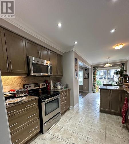 214 - 214 Ellen Davidson Drive, Oakville, ON - Indoor Photo Showing Kitchen With Stainless Steel Kitchen