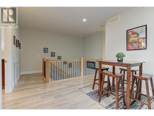 12840 Stillwater Court Unit# 8, Lake Country, BC - Indoor Photo Showing Dining Room