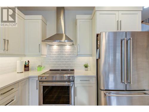 12840 Stillwater Court Unit# 8, Lake Country, BC - Indoor Photo Showing Kitchen With Upgraded Kitchen