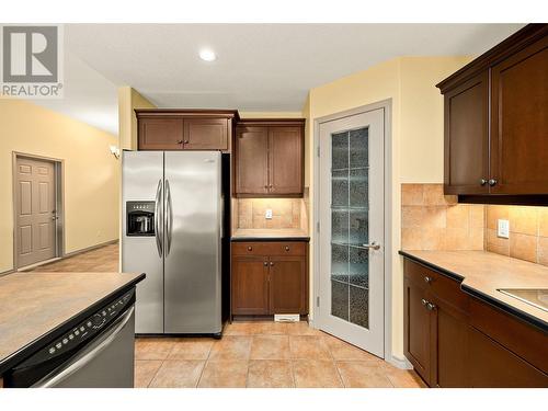 3512 Ridge Boulevard Unit# 3, West Kelowna, BC - Indoor Photo Showing Kitchen With Stainless Steel Kitchen