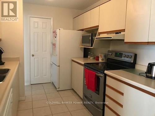 205 - 500 Talbot Street, London, ON - Indoor Photo Showing Kitchen