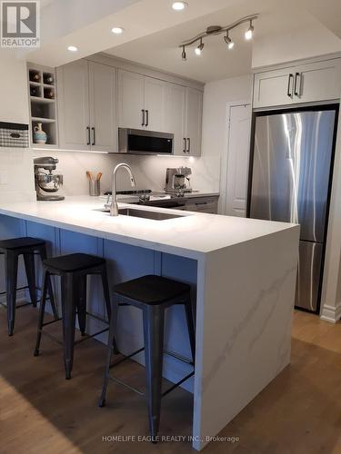 226 - 205 The Donway Road W, Toronto, ON - Indoor Photo Showing Kitchen With Stainless Steel Kitchen With Upgraded Kitchen