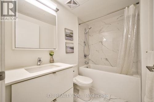 423 - 1100 Kingston Road, Toronto, ON - Indoor Photo Showing Bathroom