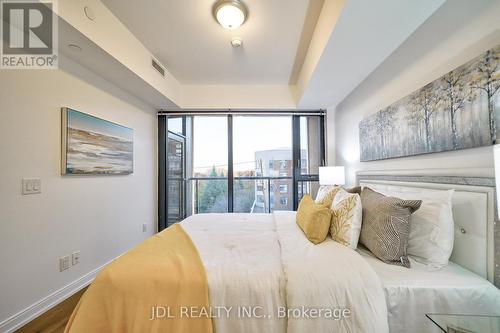 423 - 1100 Kingston Road, Toronto, ON - Indoor Photo Showing Bedroom