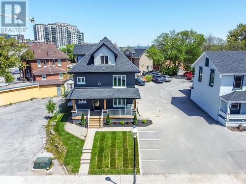 5 Bradford Street, Barrie, ON 