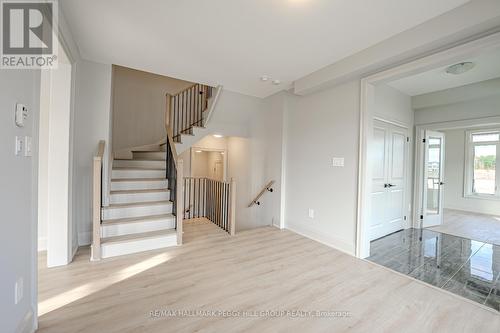 17 Amsterdam Drive, Barrie, ON - Indoor Photo Showing Other Room