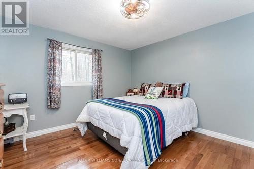 15 Mundy Avenue, Tiny, ON - Indoor Photo Showing Bedroom