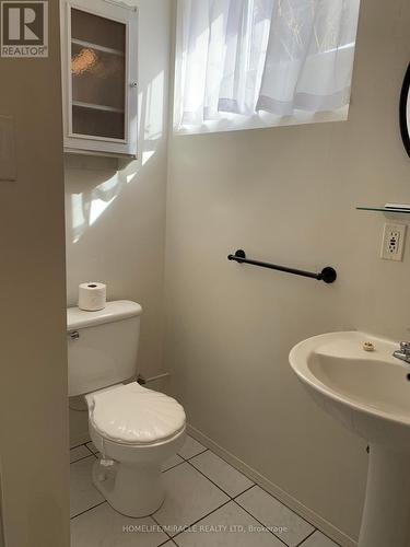 169 Cresthaven Road, Brampton, ON - Indoor Photo Showing Bathroom