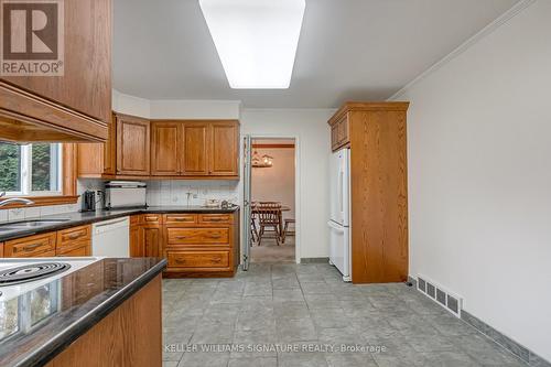 118 Lynn Court, Burlington, ON - Indoor Photo Showing Kitchen