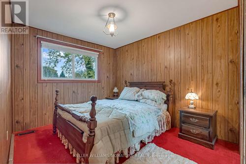 118 Lynn Court, Burlington, ON - Indoor Photo Showing Bedroom