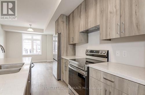 1345 Kobzar Drive, Oakville, ON - Indoor Photo Showing Kitchen With Double Sink