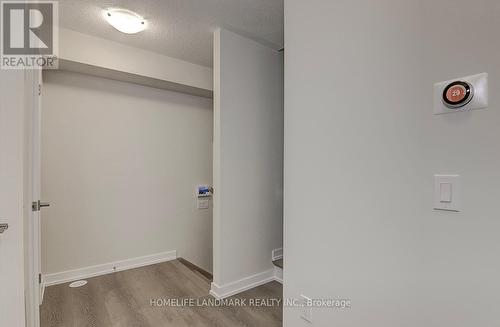 1345 Kobzar Drive, Oakville, ON - Indoor Photo Showing Other Room