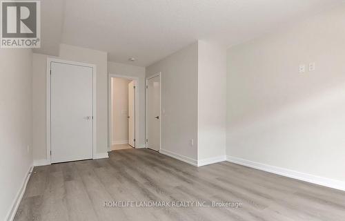 1345 Kobzar Drive, Oakville, ON - Indoor Photo Showing Other Room