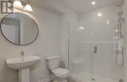 1345 Kobzar Drive, Oakville, ON - Indoor Photo Showing Bathroom