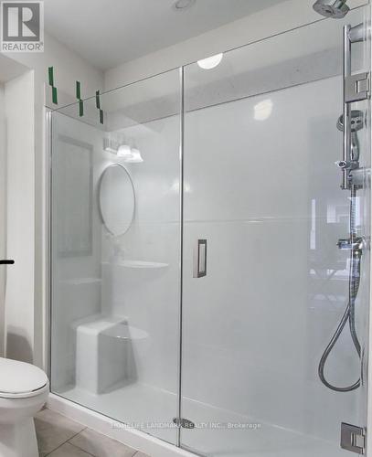 1345 Kobzar Drive, Oakville, ON - Indoor Photo Showing Bathroom