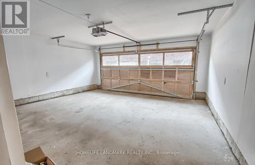 1345 Kobzar Drive, Oakville, ON - Indoor Photo Showing Garage