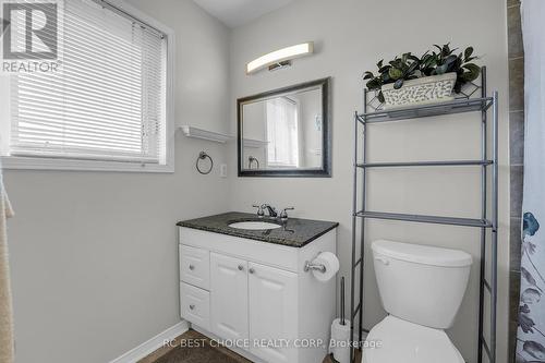 69 Roundstone Drive, Brampton, ON - Indoor Photo Showing Bathroom