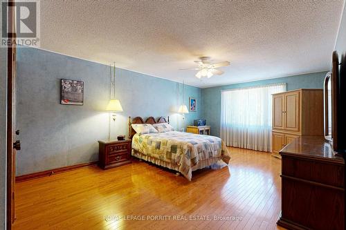 3041 Golden Orchard Drive, Mississauga, ON - Indoor Photo Showing Bedroom