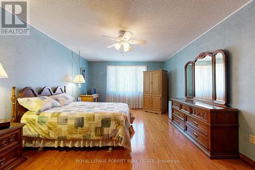 3041 Golden Orchard Drive, Mississauga, ON - Indoor Photo Showing Bedroom