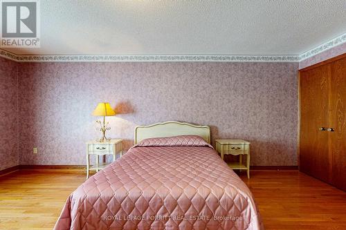 3041 Golden Orchard Drive, Mississauga, ON - Indoor Photo Showing Bedroom