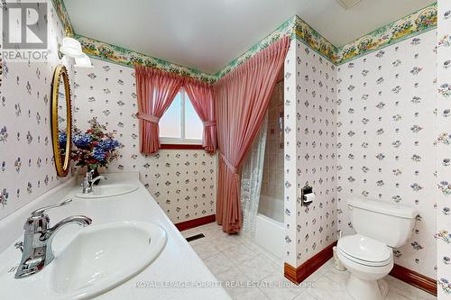 3041 Golden Orchard Drive, Mississauga, ON - Indoor Photo Showing Bathroom