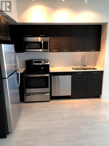 3503 - 2200 Lake Shore Boulevard W, Toronto, ON - Indoor Photo Showing Kitchen With Double Sink