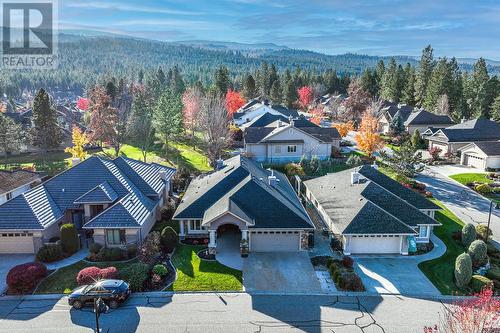 4345 Gallaghers Fairway S, Kelowna, BC - Outdoor With Facade