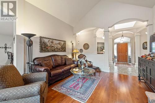 4345 Gallaghers Fairway S, Kelowna, BC - Indoor Photo Showing Living Room