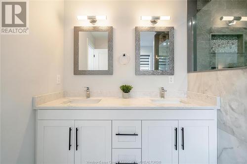 14 Primrose Drive, Kingsville, ON - Indoor Photo Showing Bathroom