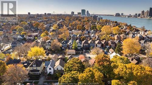 327 Lincoln, Windsor, ON - Outdoor With Body Of Water With View