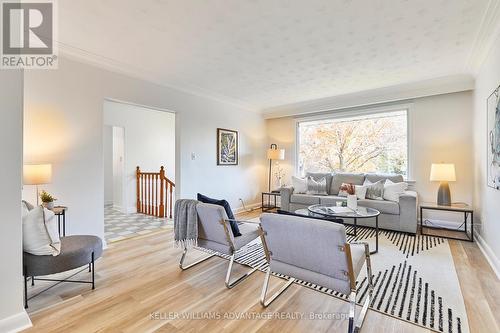 20 Perivale Crescent, Toronto, ON - Indoor Photo Showing Living Room