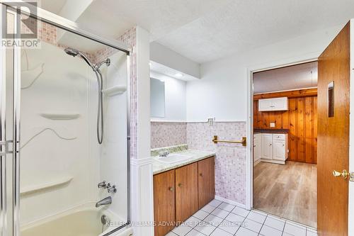 20 Perivale Crescent, Toronto, ON - Indoor Photo Showing Bathroom