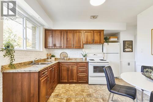 20 Perivale Crescent, Toronto, ON - Indoor Photo Showing Kitchen