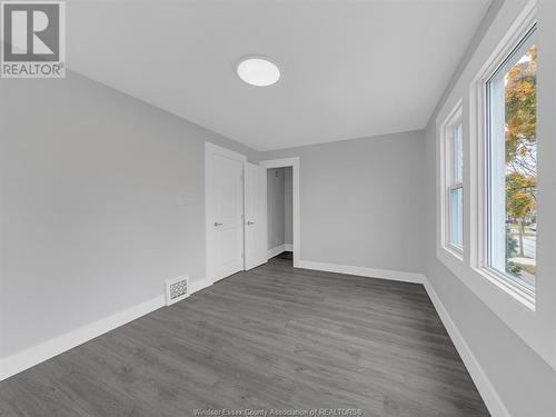 406 Partington, Windsor, ON - Indoor Photo Showing Other Room