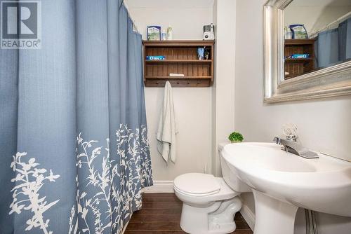 414 Moffat Street, Pembroke, ON - Indoor Photo Showing Bathroom