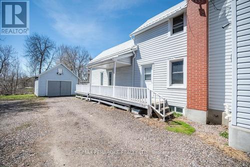 414 Moffat Street, Pembroke, ON - Outdoor With Exterior