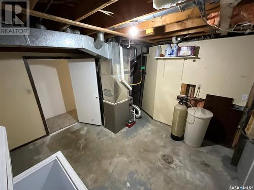 126 Bothwell Crescent, Regina, SK - Indoor Photo Showing Basement