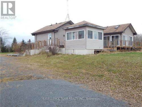 14010 Groves Road, South Stormont, ON - Outdoor With Deck Patio Veranda