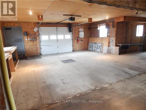 14010 Groves Road, South Stormont, ON - Indoor Photo Showing Garage