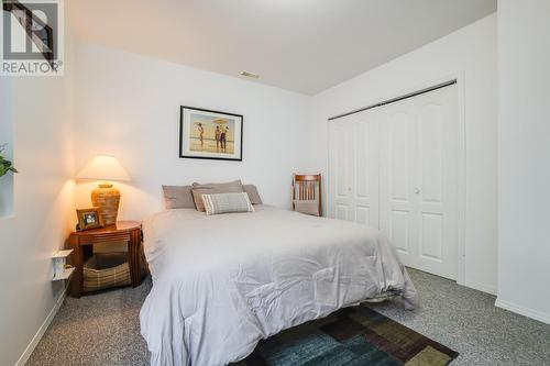 863 Mt Grady Place, Vernon, BC - Indoor Photo Showing Bedroom