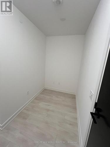 322N - 117 Broadway Avenue, Toronto, ON - Indoor Photo Showing Other Room