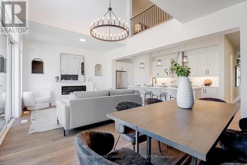 23 Vern Robertson Gate, Uxbridge, ON - Indoor Photo Showing Dining Room