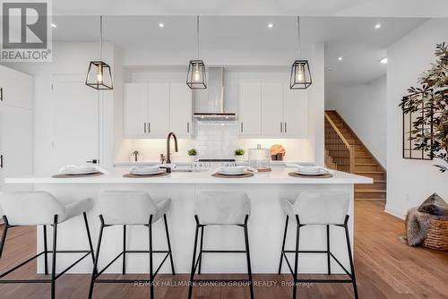 23 Vern Robertson Gate, Uxbridge, ON - Indoor Photo Showing Kitchen With Upgraded Kitchen