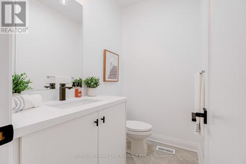 23 Vern Robertson Gate, Uxbridge, ON - Indoor Photo Showing Bathroom