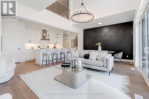 23 Vern Robertson Gate, Uxbridge, ON - Indoor Photo Showing Living Room